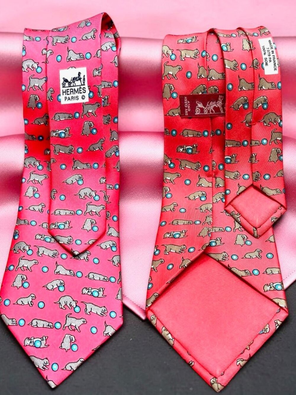 Unused-Beautiful Bright Red Necktie Hermès Paris Silk France Made Poppy Print (4